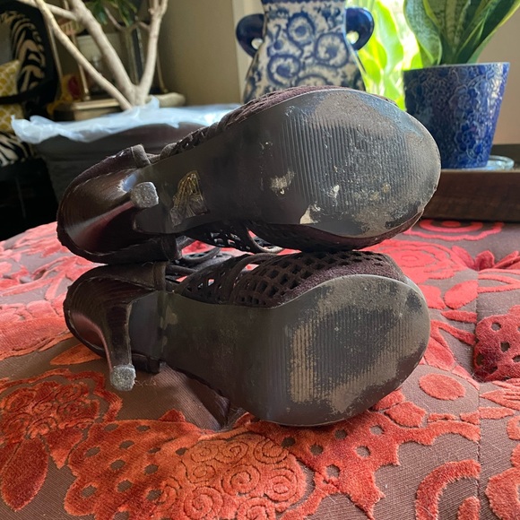 Chocolate brown platform super high heel sandals.  Worn 2 times. - Picture 4 of 4
